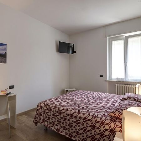 B&B Villa Giuli Βαρέζε Εξωτερικό φωτογραφία